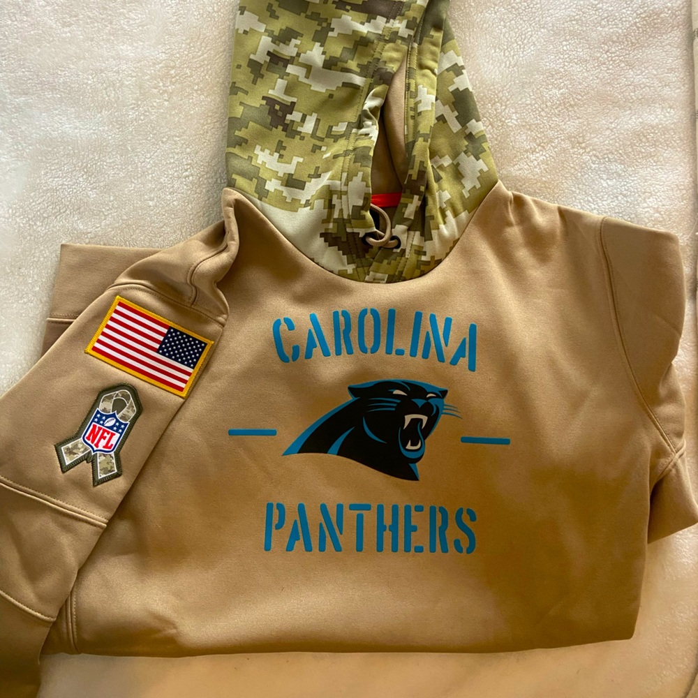 NWT Carolina Panthers Sweatshirt